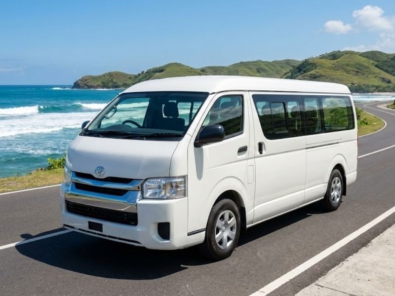 sewa mobil Toyota Hiace Commuter lombok