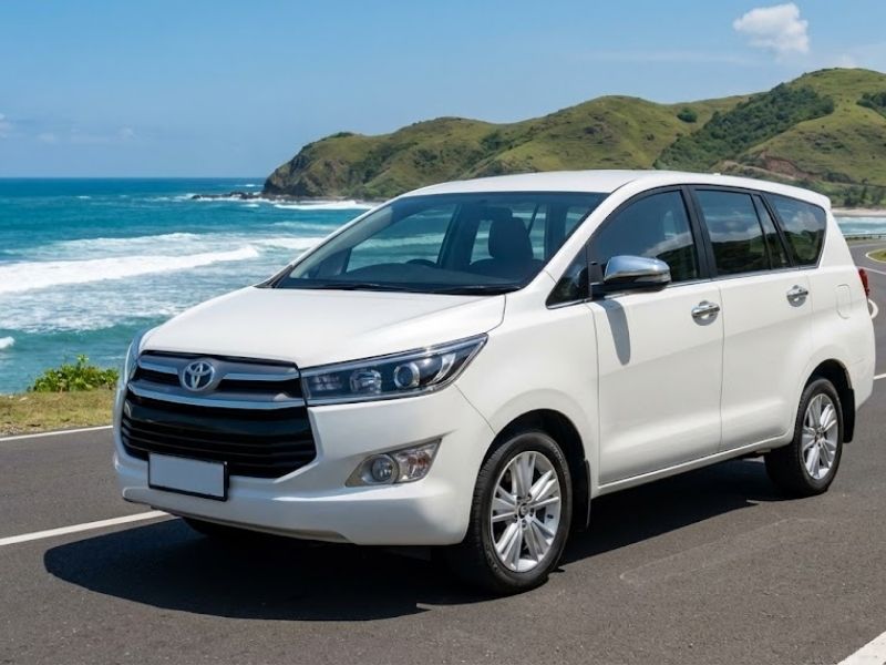 sewa mobil lombok Toyota Innova Reborn