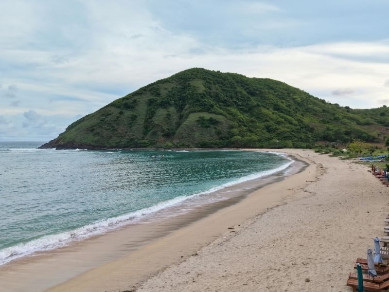 Pantai Mawun Lombok